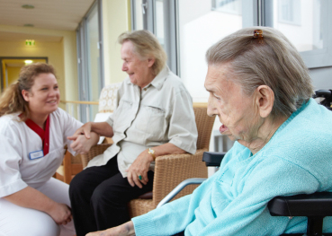 Nursing homes better for handling dementia patients, study suggests