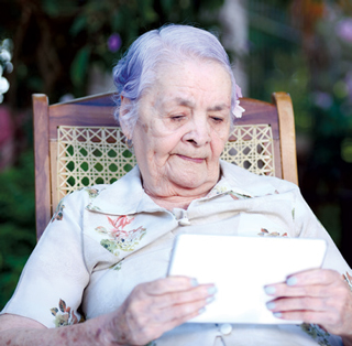 Video chats trim aggression for residents with dementia
