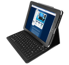 Wireless keyboard and case makes iPad cleaning easier