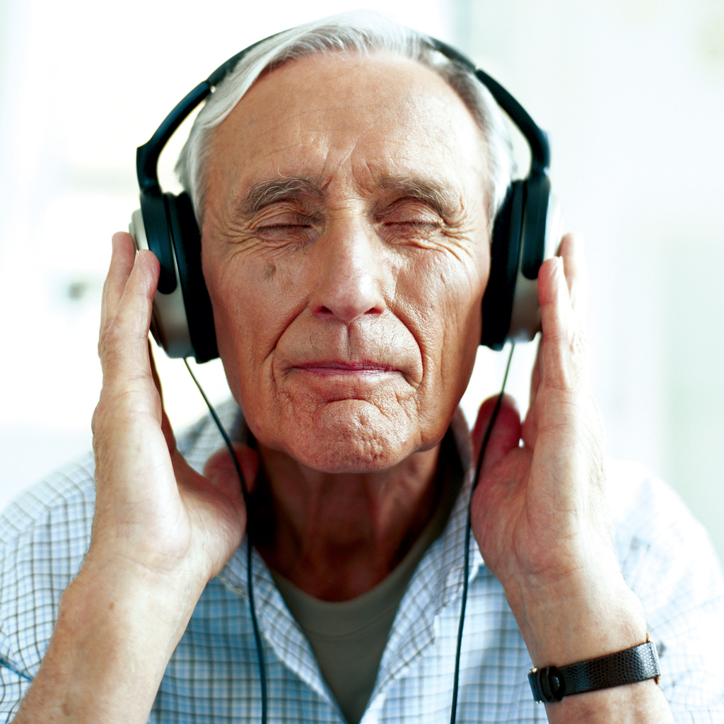 Listening to favorite music may improve cognitive function of Alzheimer’s patients