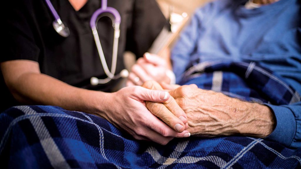 Hospice aide visits fell sharply in 2020, nursing home study finds